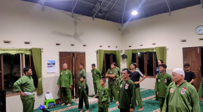 Latihan Bersama ASAD Jambi Timur, Mengisi Malam Minggu dengan Olahraga dan Silaturahim